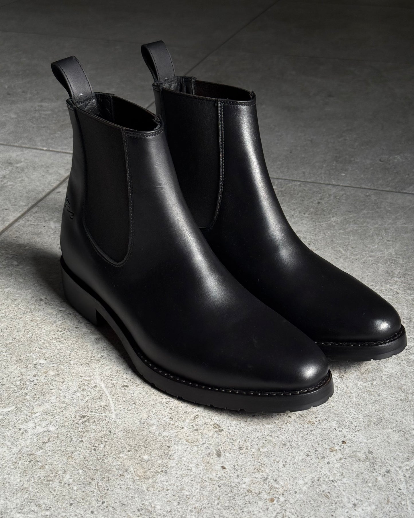 Track - Atanado negro.