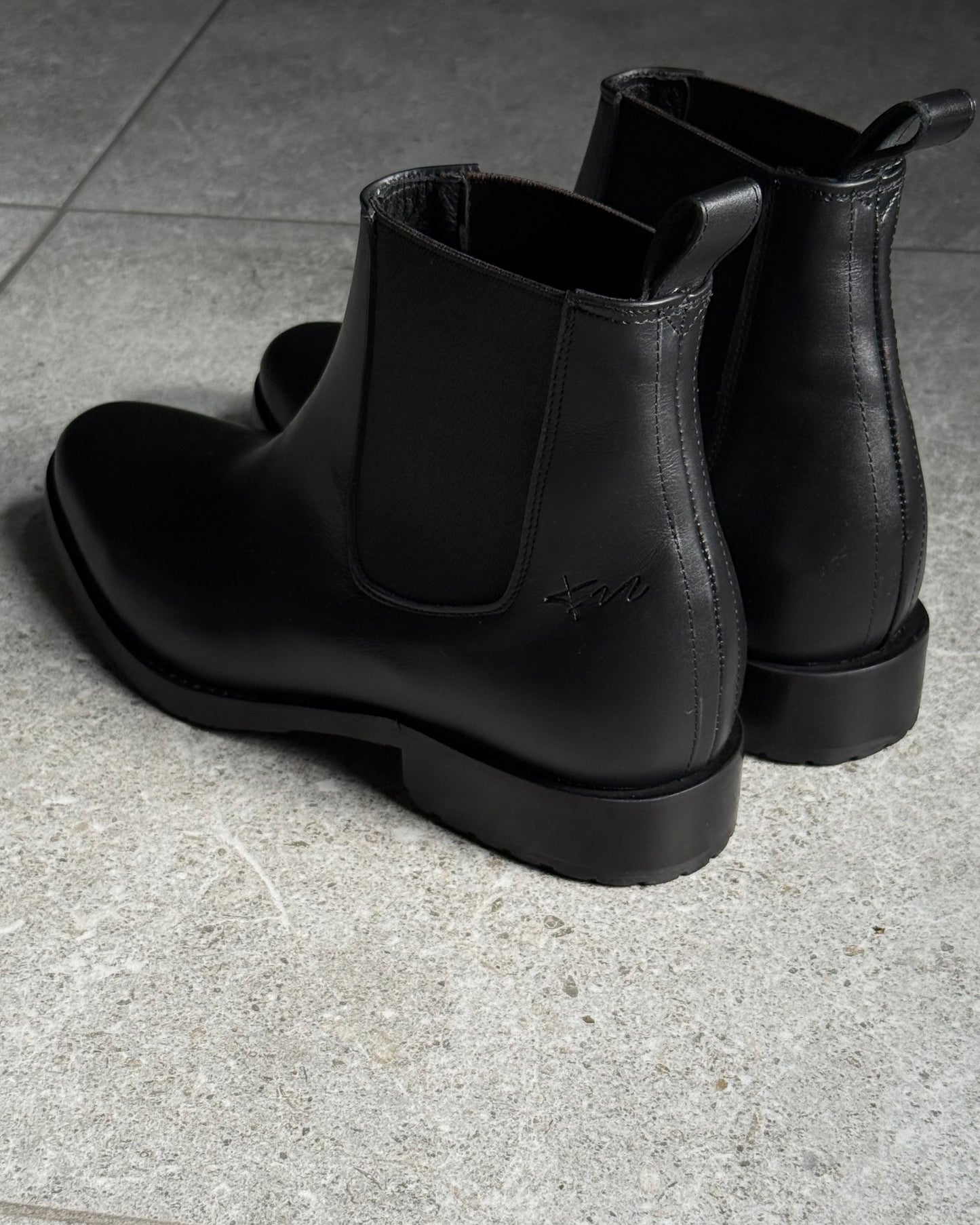 Track - Atanado negro.